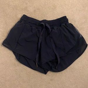 lululemon navy blue hotty hot shorts